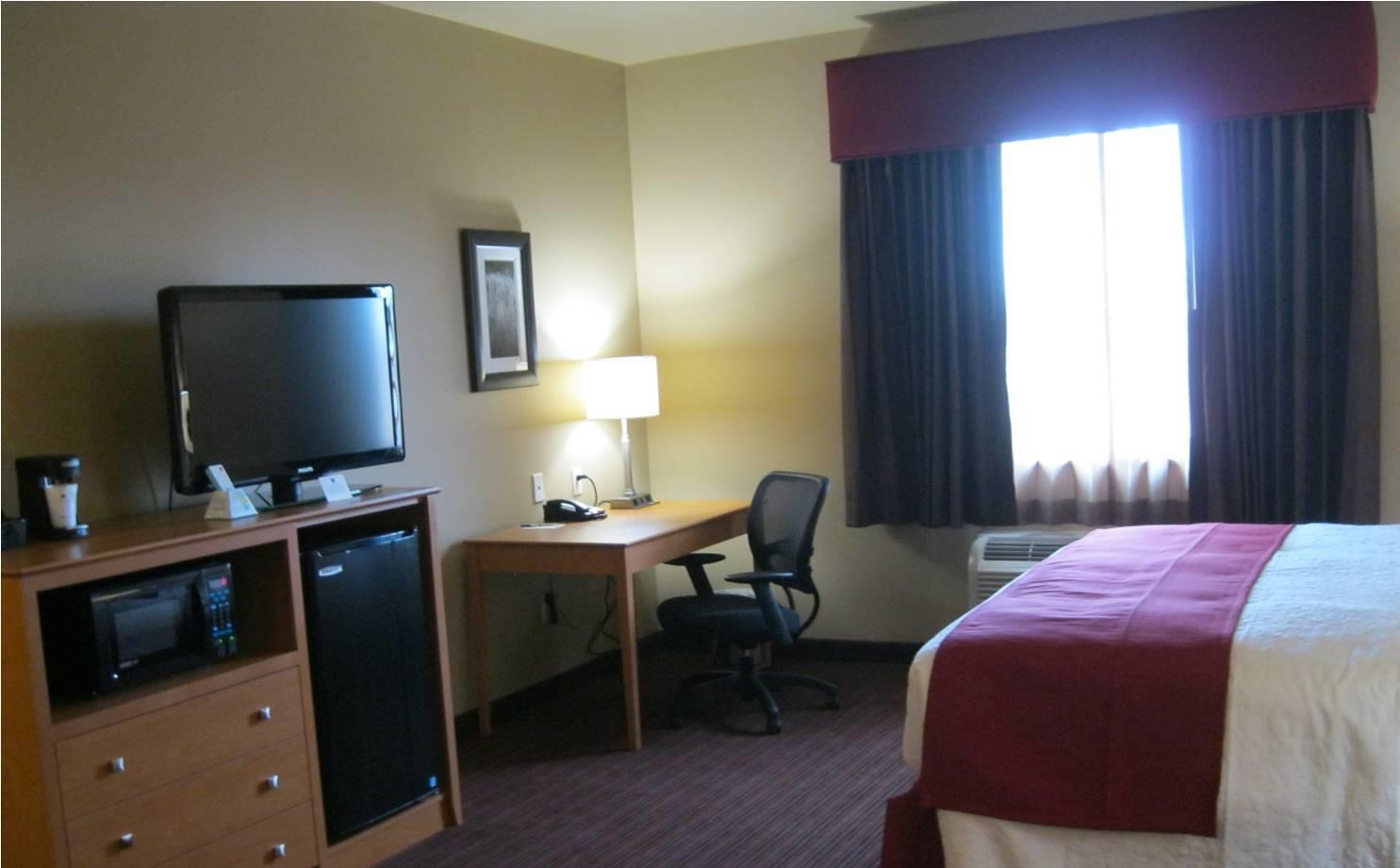Best Western Golden Prairie Inn And Suites Sidney Εξωτερικό φωτογραφία