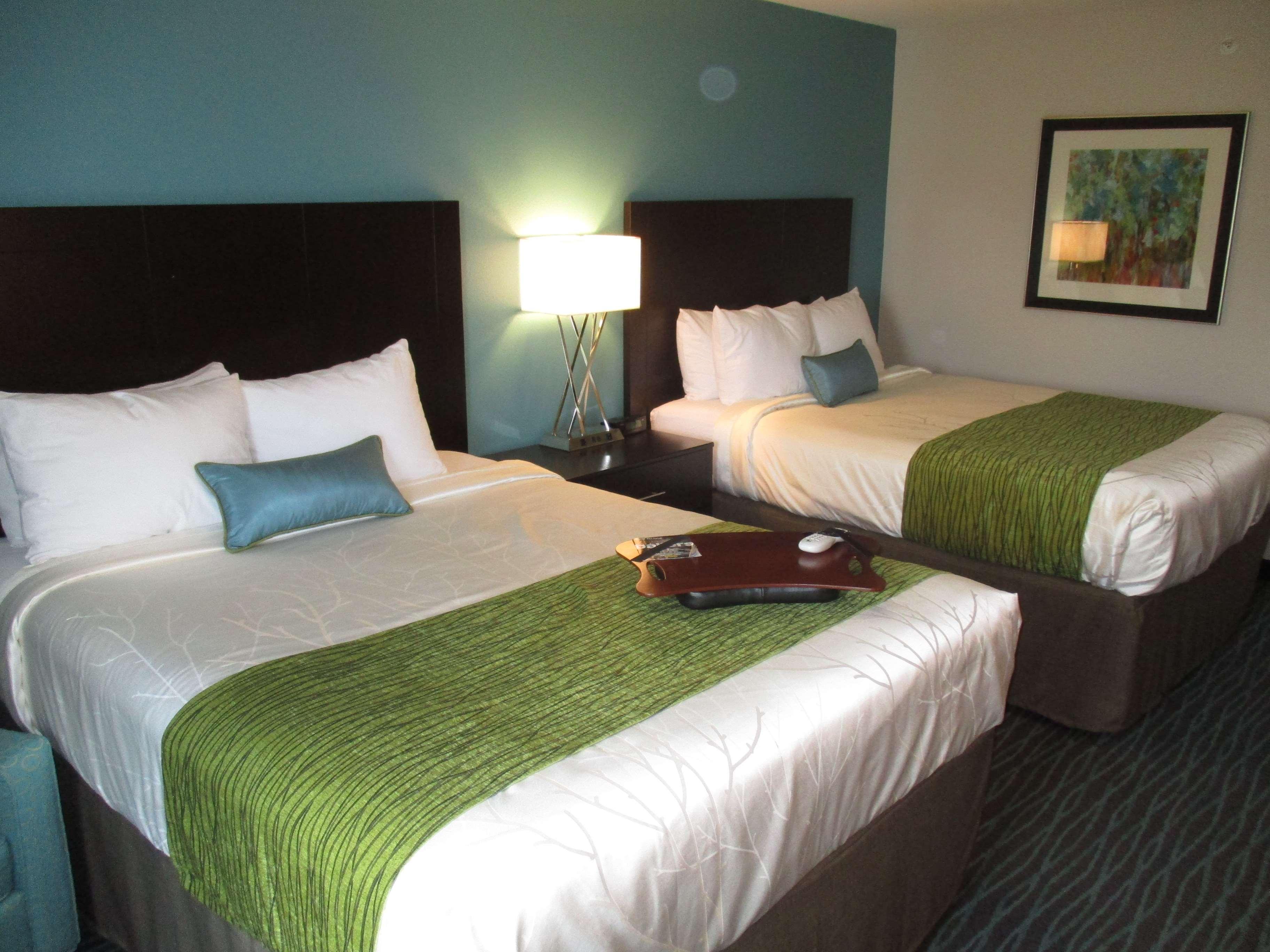 Best Western Golden Prairie Inn And Suites Sidney Εξωτερικό φωτογραφία