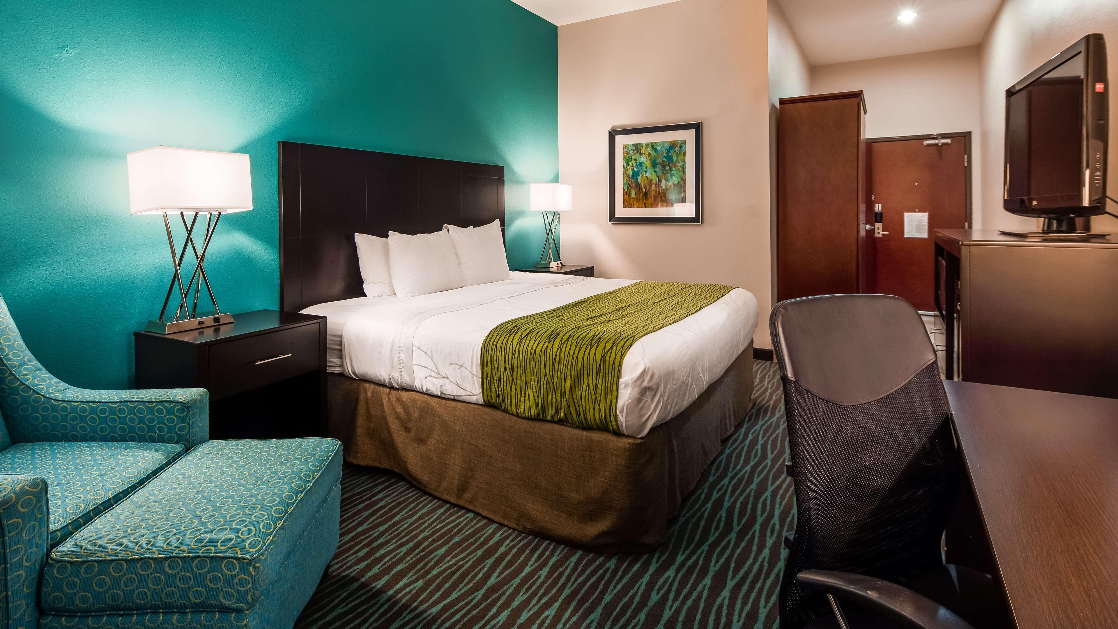 Best Western Golden Prairie Inn And Suites Sidney Εξωτερικό φωτογραφία