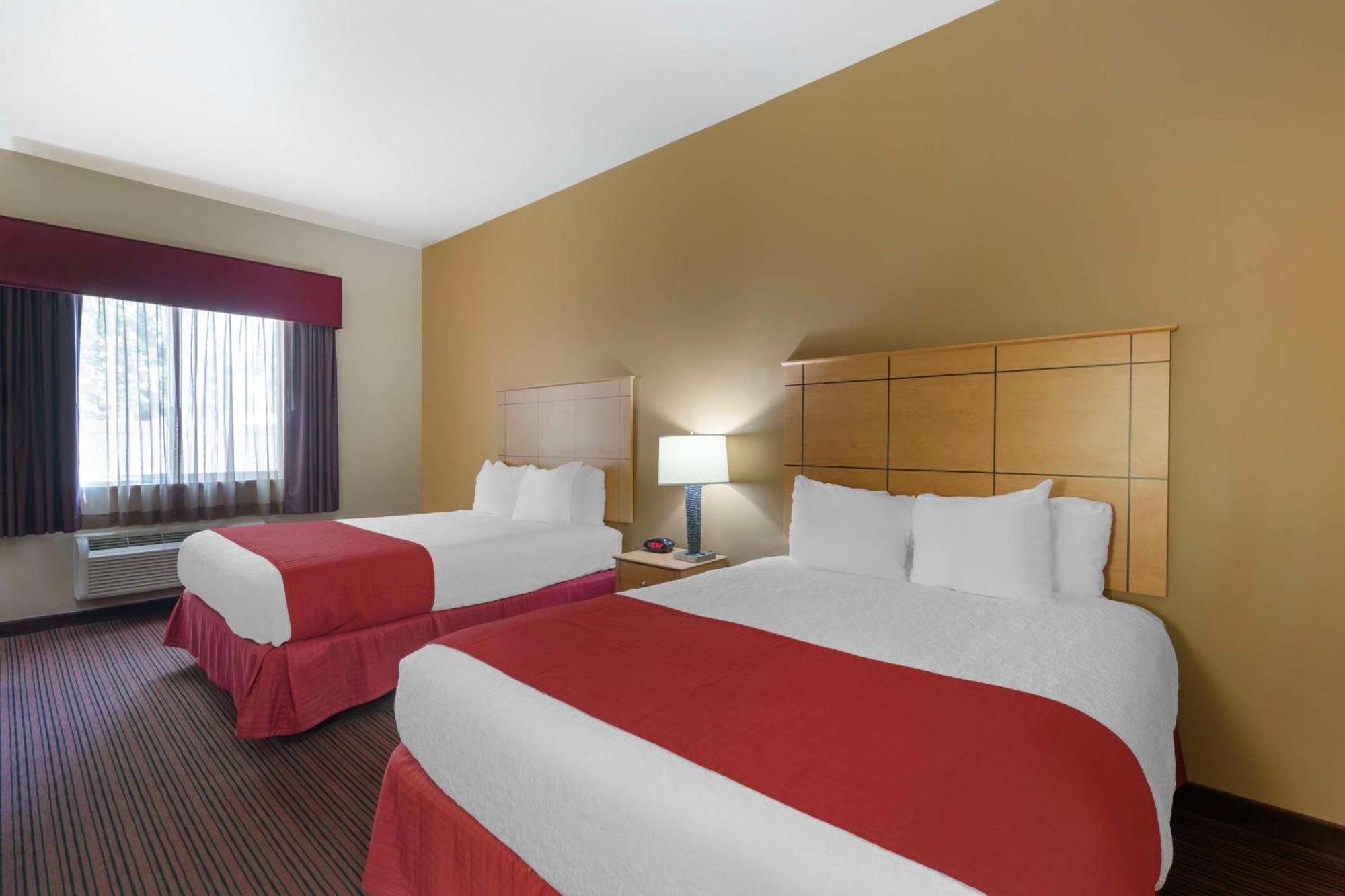 Best Western Golden Prairie Inn And Suites Sidney Εξωτερικό φωτογραφία