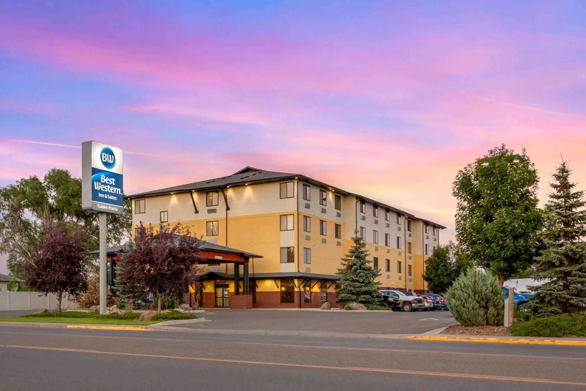 Best Western Golden Prairie Inn And Suites Sidney Εξωτερικό φωτογραφία